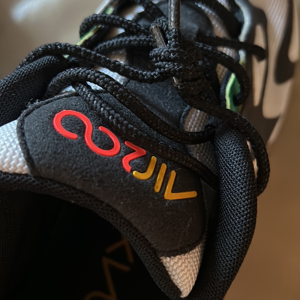 Nike sneakers - Picture 14 of 16